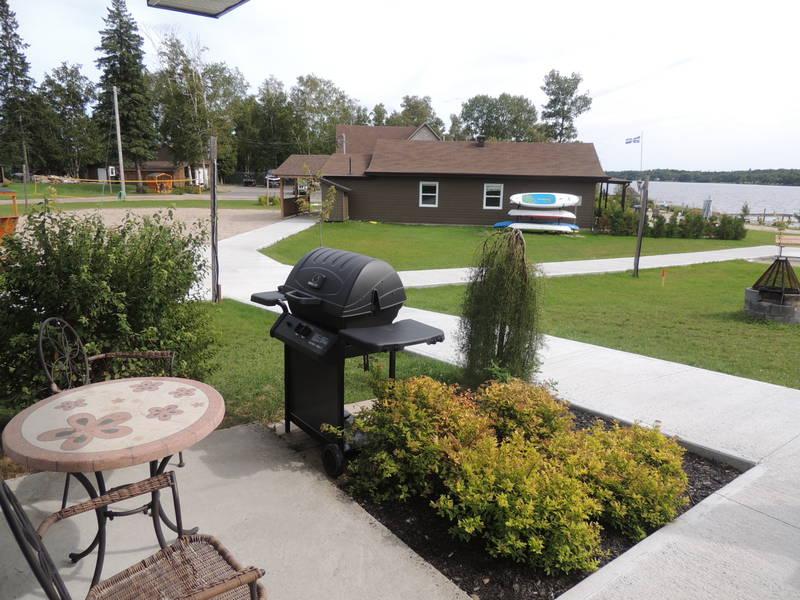 Les Chalets Baie Cascouia Larouche Exterior foto